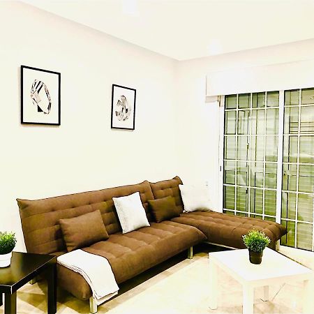 Grace House Vila Pyla Exterior foto