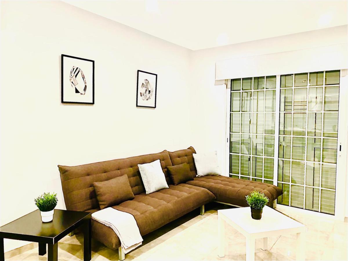 Grace House Vila Pyla Exterior foto